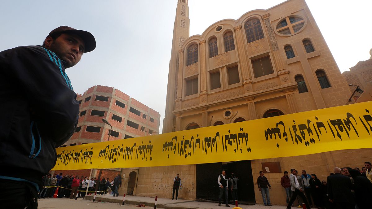 Pelo menos dez mortos em ataque contra igreja no sul do Cairo