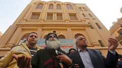 بالفيديو... شاب مصري يخاطر بحياته لإيقاف إرهابي 
