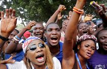 Υποστηρικτές του Ζορζ Γουεά πανηγυρίζουν στους δρόμους της Λιβερίας