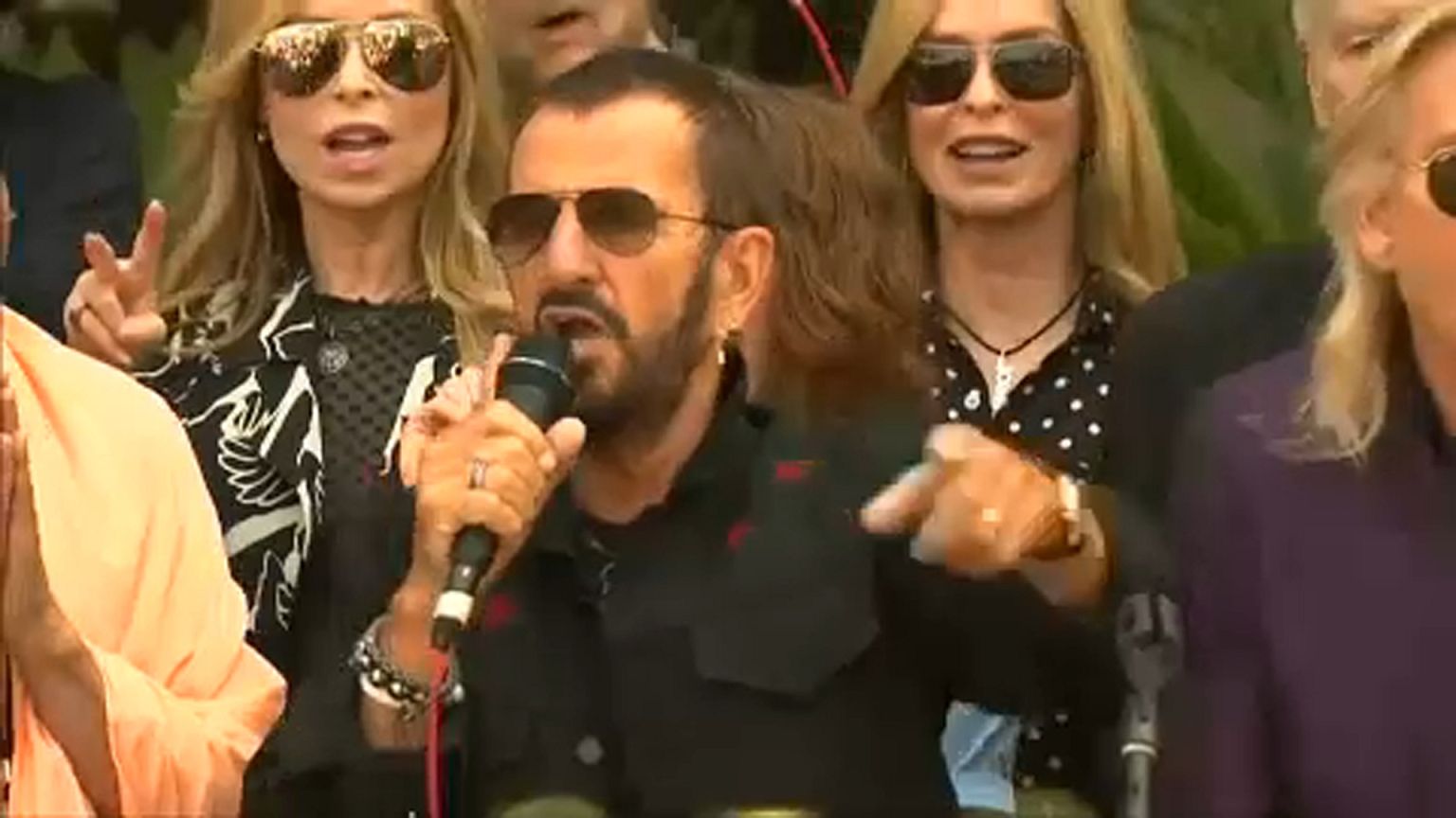 Ο πρώην ντραμμερ των Beatles Ρίνγκο Σταρ
