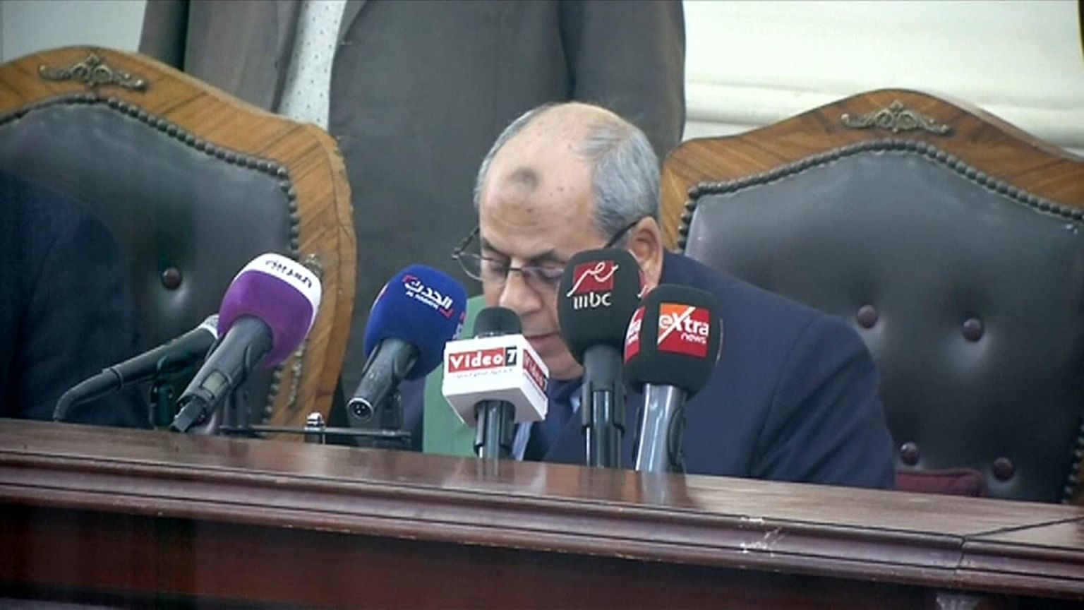 Morsi condenado a mais três anos de prisão