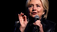 Hillary Clinton : l'affaire des emails confidentiels continue