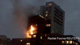UK: dramatic fire in Manchester block of flats