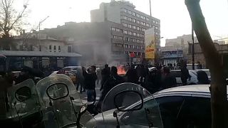Irán: folytatódó zavargások