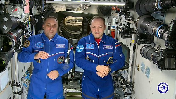 Новогоднее поздравление с борта МКС Новогоднее поздравление с борта МКС