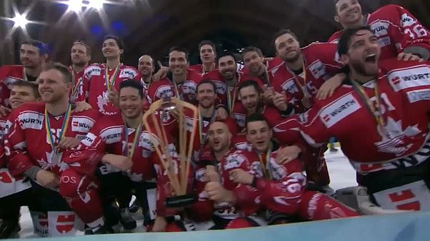 Le Canada gagne la Coupe Spengler Le Canada gagne la Coupe Spengler