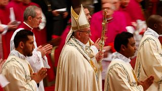 Pope leads First Vespers and Te Deum prayer