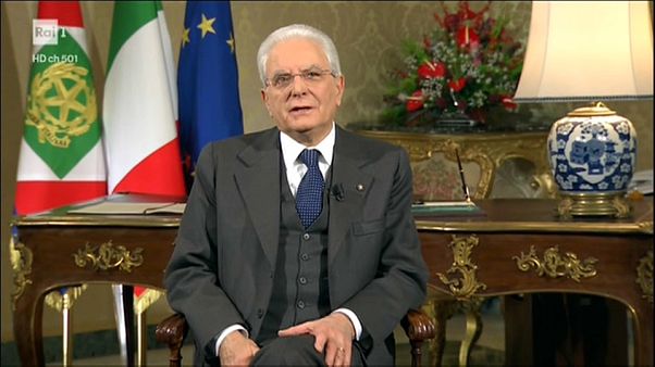 Mattarella: "Il lavoro sia la priorità". Il discorso di fine anno Mattarella: "Il lavoro sia la priorità". Il discorso di fine anno