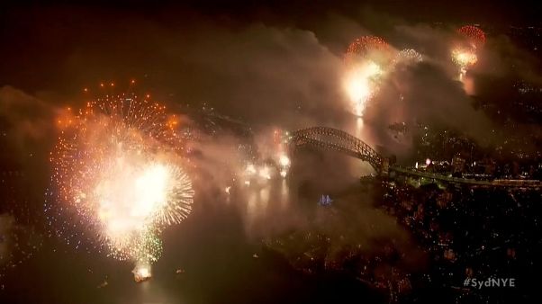 Mundo dá as boas-vindas a 2018 Mundo dá as boas-vindas a 2018