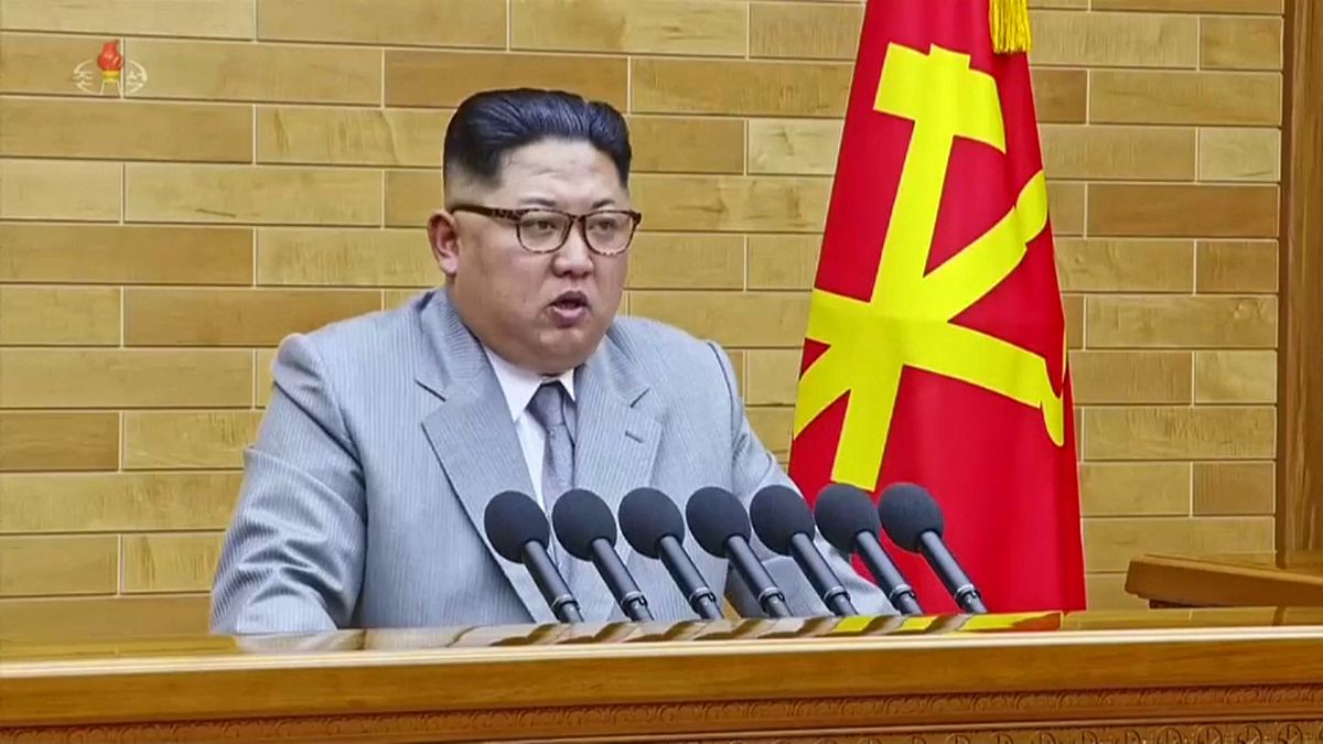 Ким Чен Ын: "Ядерная кнопка - на моем столе!"