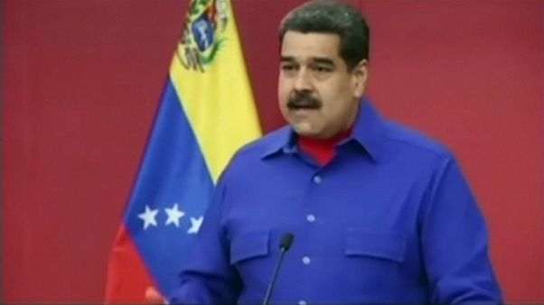Nicolás Maduro oferece aumentos de 40% Nicolás Maduro oferece aumentos de 40%