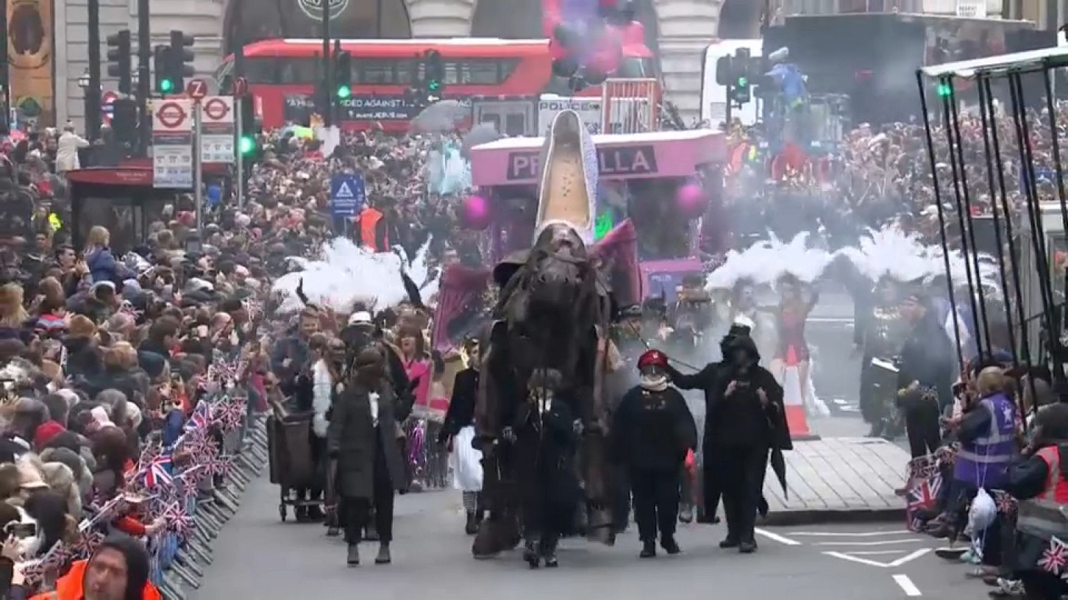 El centro de Londres celebra el nuevo año