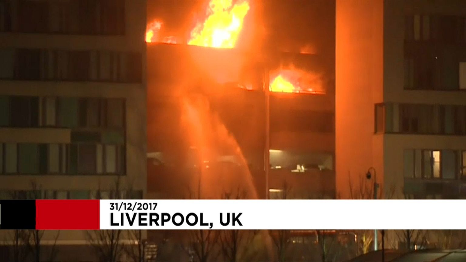 Így égett a liverpool-i parkolóház