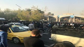 الاحتجاجات في إيران بين المحرض والمراقب