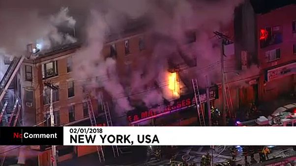 Legalább 12 sérült a New York-i tűzben Legalább 12 sérült a New York-i tűzben