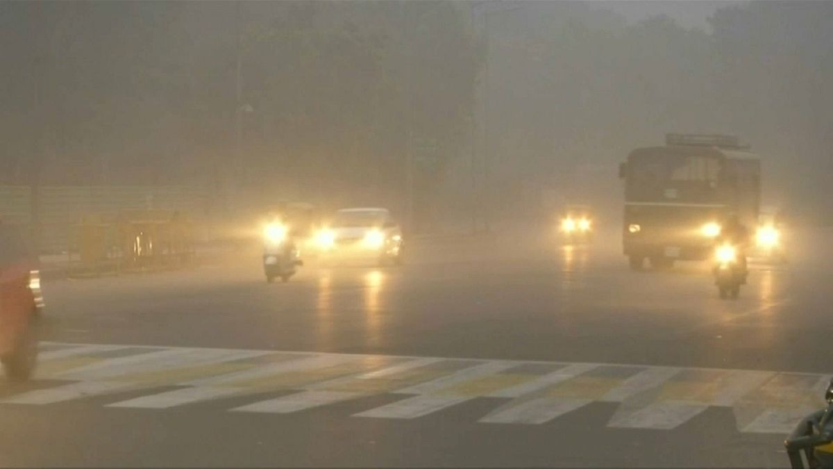 L'Inde sous un épais brouillard