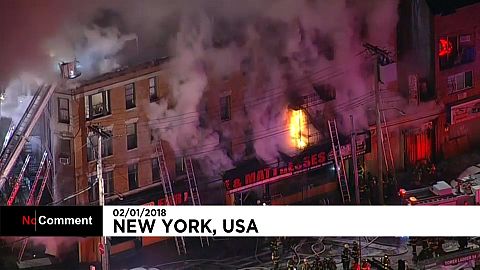 Arde un edificio de viviendas del Bronx