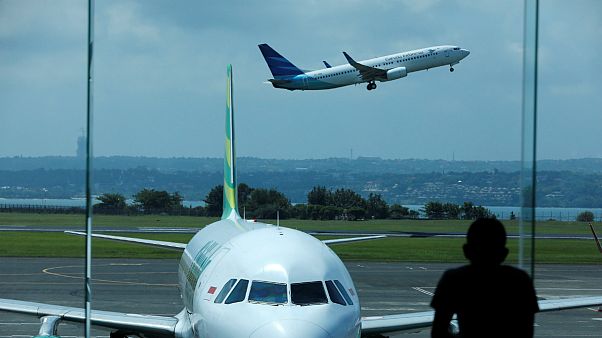 O avião é o meio de transporte mais seguro no mundo O avião é o meio de transporte mais seguro no mundo
