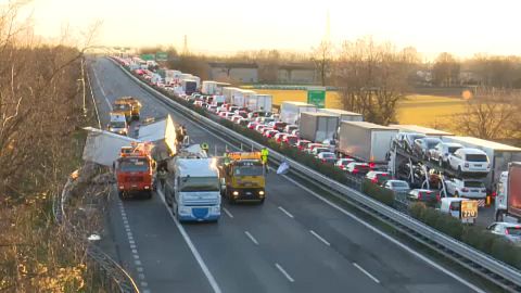 İtalya'daki trafik kazası 6 can aldı