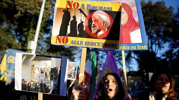 Manifestazioni a favore del popolo iraniano Manifestazioni a favore del popolo iraniano