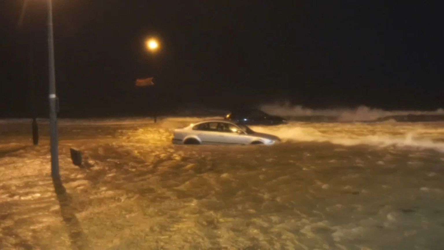 Sturm "Eleanor": Erhebliche Schäden in Irland und Großbritannien