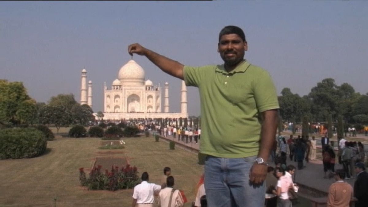 India: troppi turisti, Taj Mahal a numero chiuso