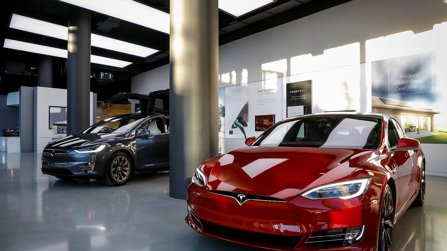 Tesla 3 ile ABD'deki en hızlı yolculuk rekoru kırıldı