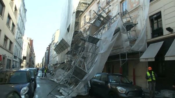 Ein Toter und 15 Verletzte durch Sturm "Eleanor" in Frankreich Ein Toter und 15 Verletzte durch Sturm "Eleanor" in Frankreich