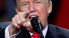 US-Präsident Trump geht gegen seinen Ex-Verbündeten Bannon vor.