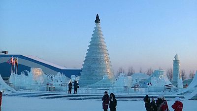Festival do gelo de Harbin retrata locais icónicos