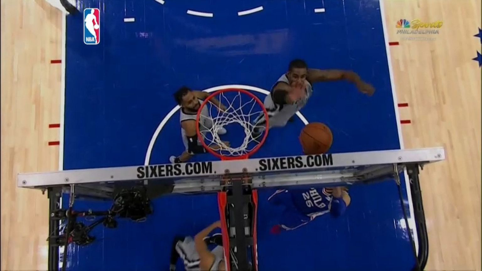 Aciaga noche de Pau Gasol en la derrota de los Spurs ante los Sixers en la NBA