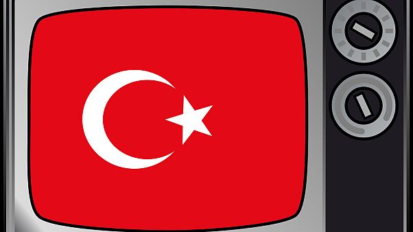 Mädchen in Shorts: 220.000 € Strafe für TV-Show in der Türkei Mädchen in Shorts: 220.000 € Strafe für TV-Show in der Türkei