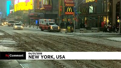 Nueva York sufre la peor tormenta de nieve de la temporada