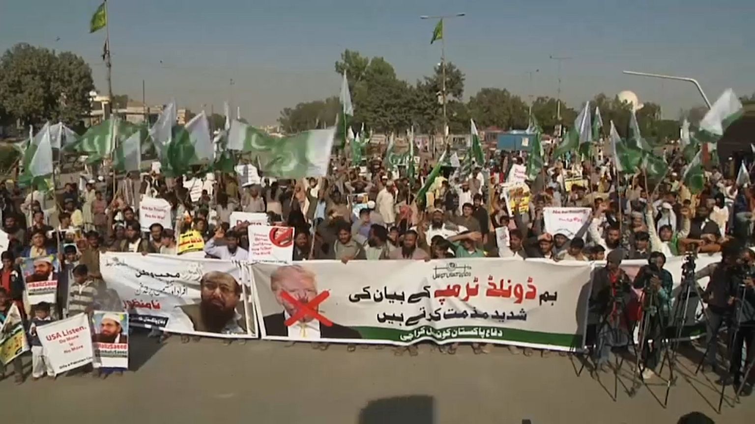 U.S. suspends aid to Pakistan over failure to tackle terrorist groups