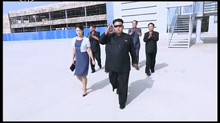 كيم جون أون يقبل عرض كوريا الجنوبية إجراء محادثات