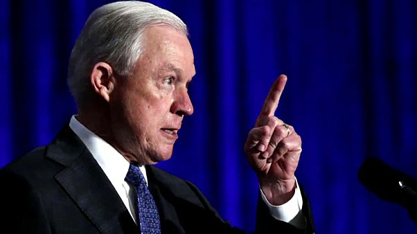 Trump-Regierung will Cannabis-Freigabe stoppen Trump-Regierung will Cannabis-Freigabe stoppen
