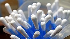 Addio ai cotton fioc in plastica: ultimo anno in Italia, stop dal 2020 in Francia