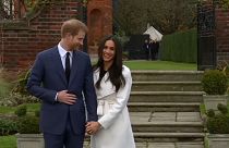 مسؤول بريطاني يطالب ب "حظر تسول" قبل زفاف الأمير هاري
