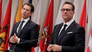 Governo austríaco quer mais controlo de fronteiras e menos realojamentos de refugiados
