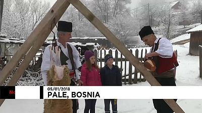 Cristãos ortodoxos na Bósnia celebram Tustyndan e Natal