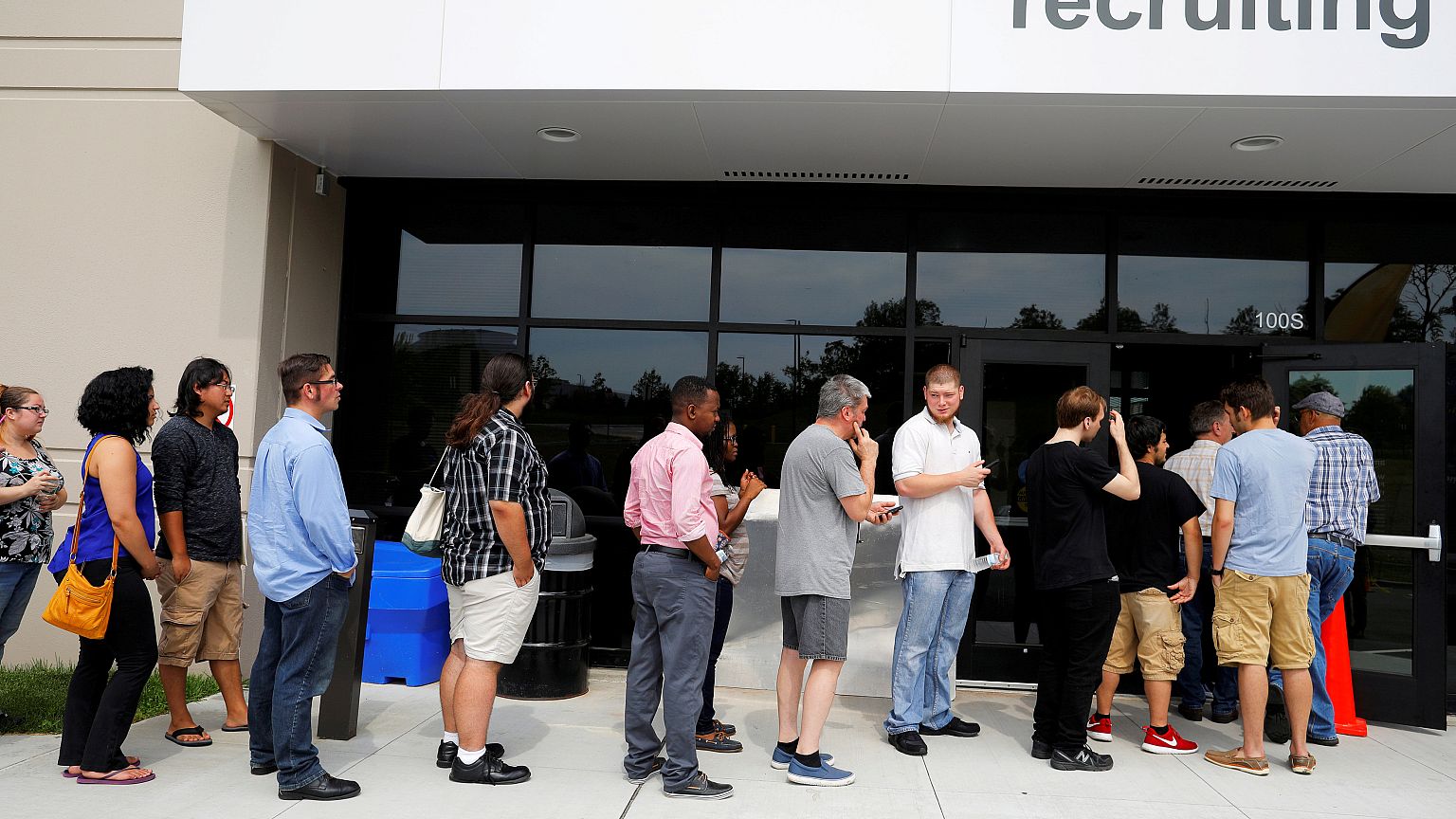 Créations d'emplois décevantes aux Etats-Unis