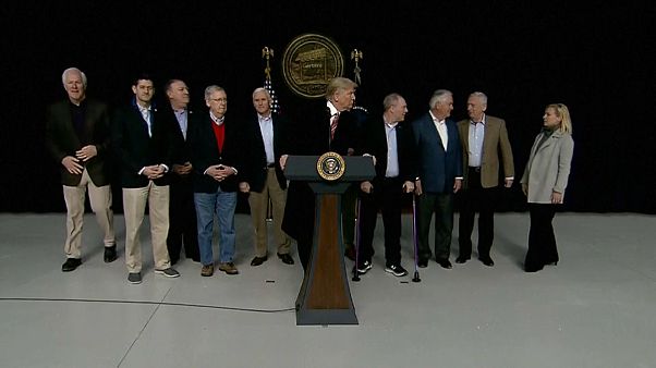 Trump: "sono un genio e il libro su di me racconta menzogne" Trump: "sono un genio e il libro su di me racconta menzogne"
