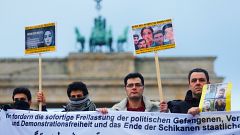 Dans la rue, la démonstration de force du régime iranien