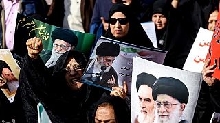 "İran'da en az 90 öğrenci gözaltında"