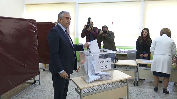 KKTC halkı sandık başına gitti KKTC halkı sandık başına gitti