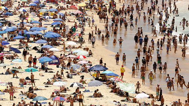 Iστορικός καύσωνας πλήττει την Αυστραλία Iστορικός καύσωνας πλήττει την Αυστραλία