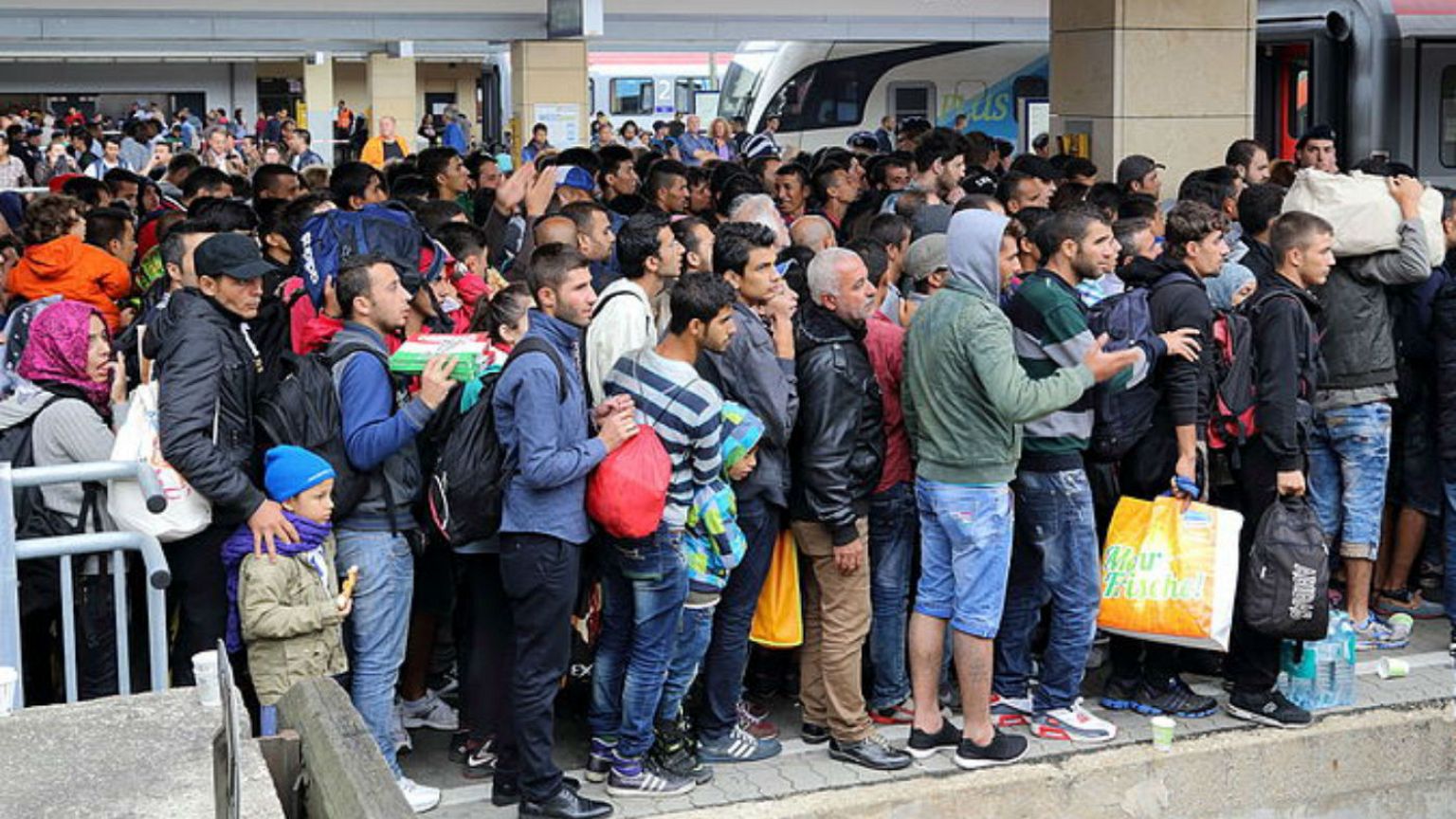 Wien - Westbahnhof, Migranten