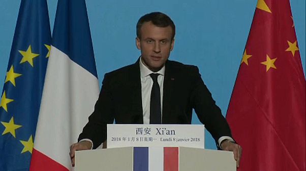 Megkezdte kínai látogatását a francia elnök Megkezdte kínai látogatását a francia elnök
