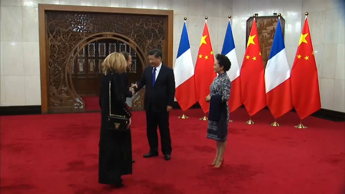 Macron alla Cina: "Insieme per il clima"