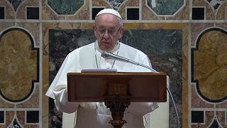 Il Papa: "La pace non si costruisce con la paura"